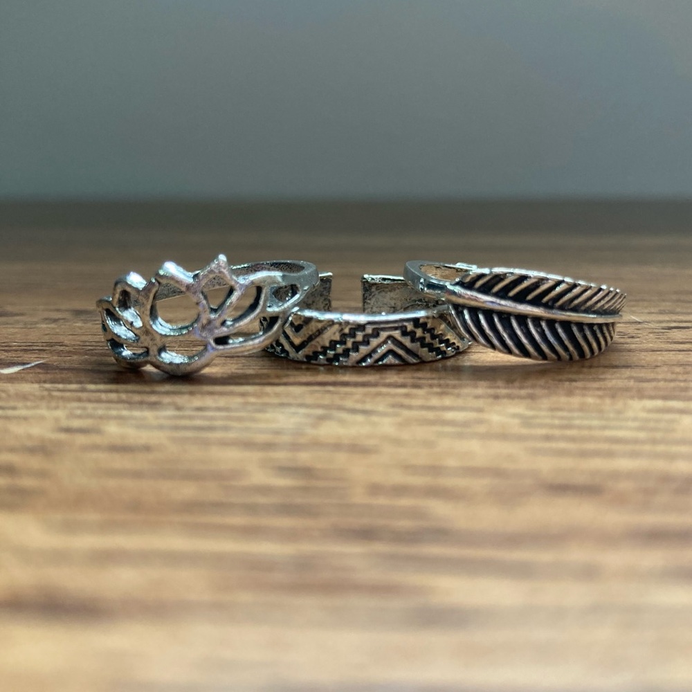 3 NIB C.C. Silver Lotus, Geometric and Feather Optional Stackable Rings